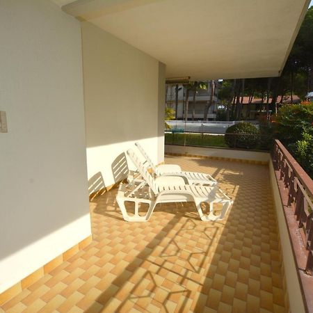 利尼亚诺萨比亚多罗Lignano With Pool公寓 外观 照片